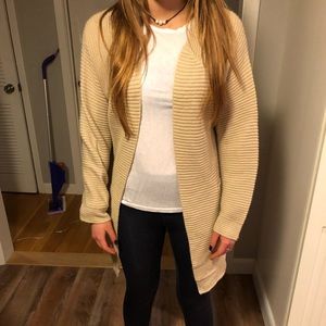 Kendall & kylie xs/s oversized tan cardigan